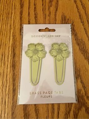 DesignWorks Ink Floral Brass Page Tabs